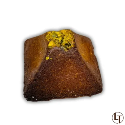 Pyramide pistache dans Pâtisseries individuelles, Cakes et gâteaux de voyage à la boulangerie pâtisserie La Talemelerie